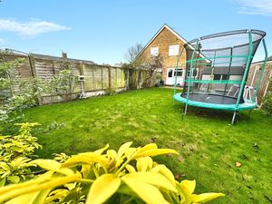 MEDE WAY - click for photo gallery